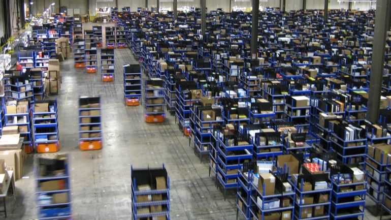 Amazon inventory robots