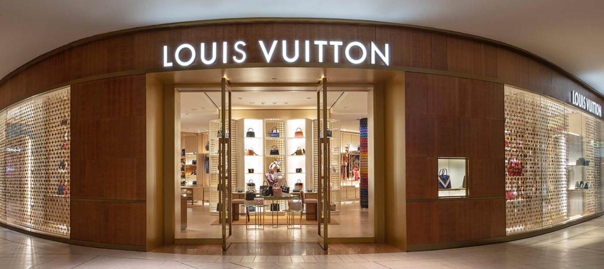 Louis Vuitton marketing mix